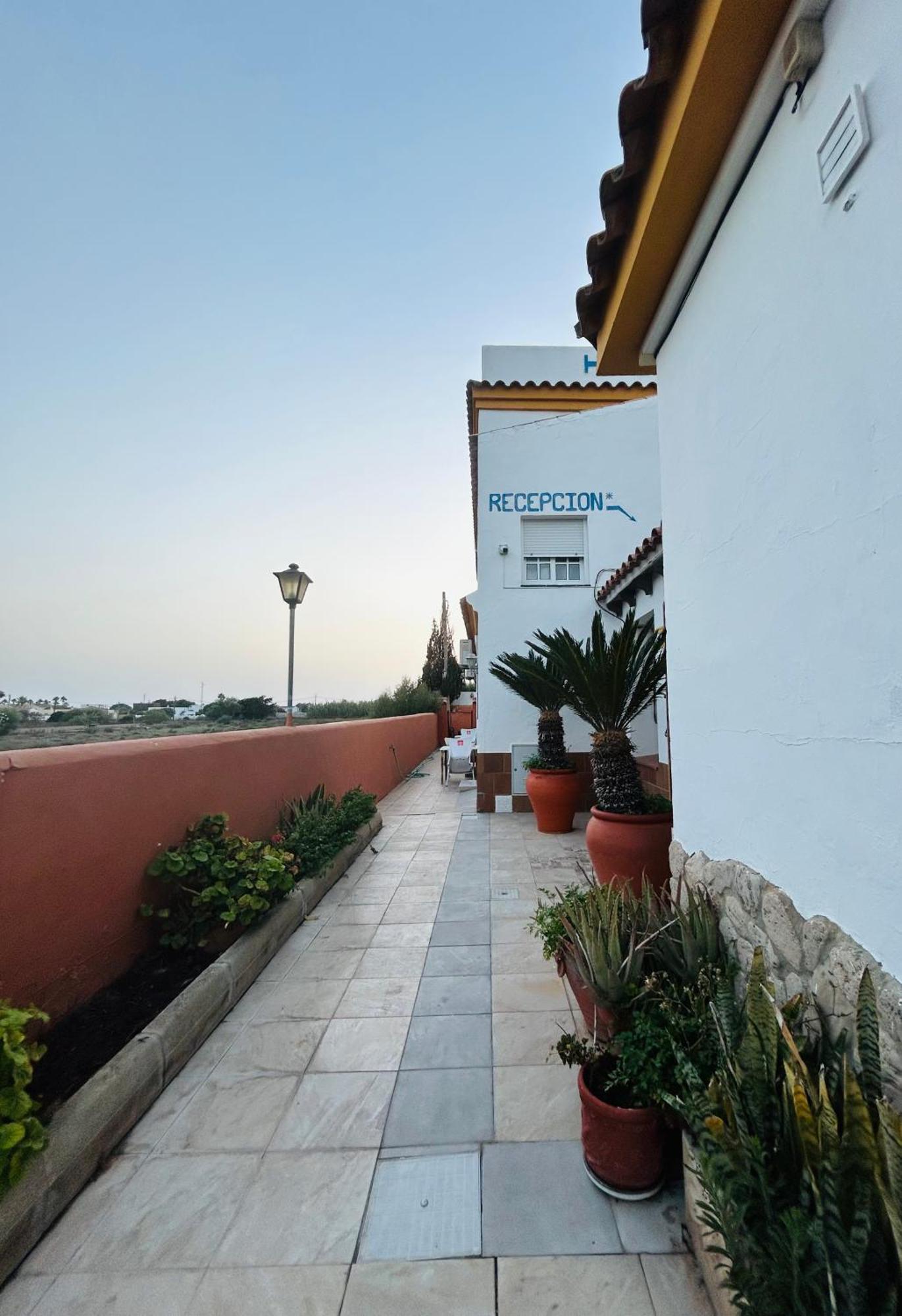 Hostal Cafeteria El Mero 자호라 외부 사진